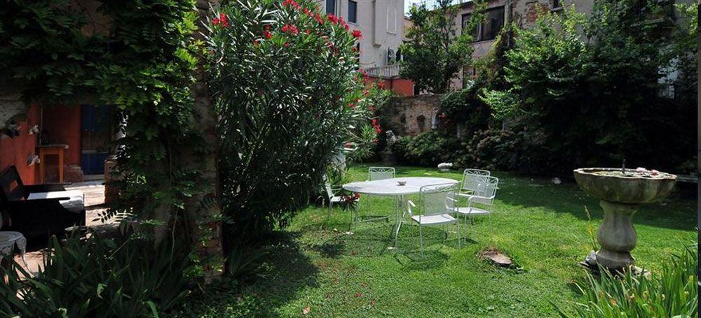 Appartamento Garden Ca' Rezzonico Венеция Экстерьер фото