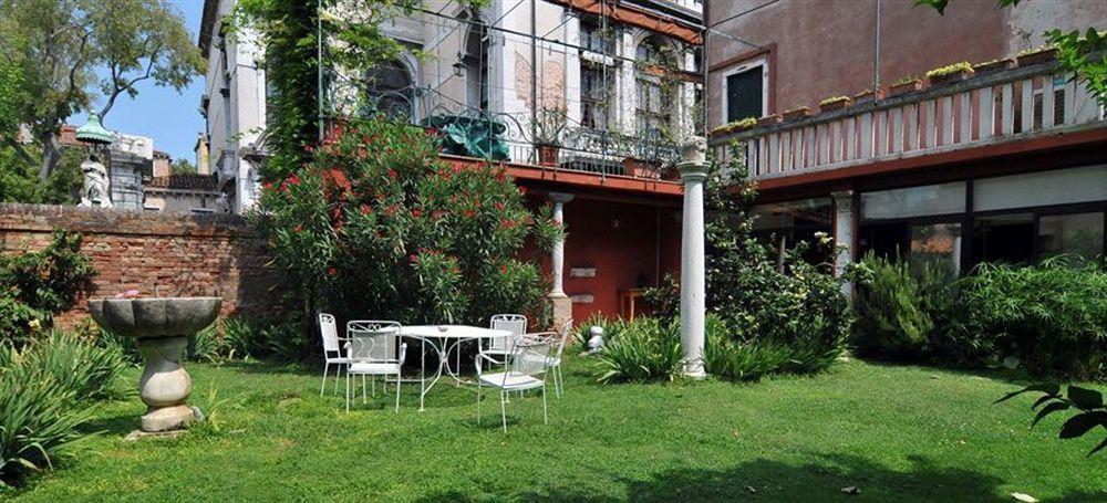 Appartamento Garden Ca' Rezzonico Венеция Экстерьер фото